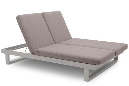 Lifestyle Massimo ligbed met kussen wit/earth