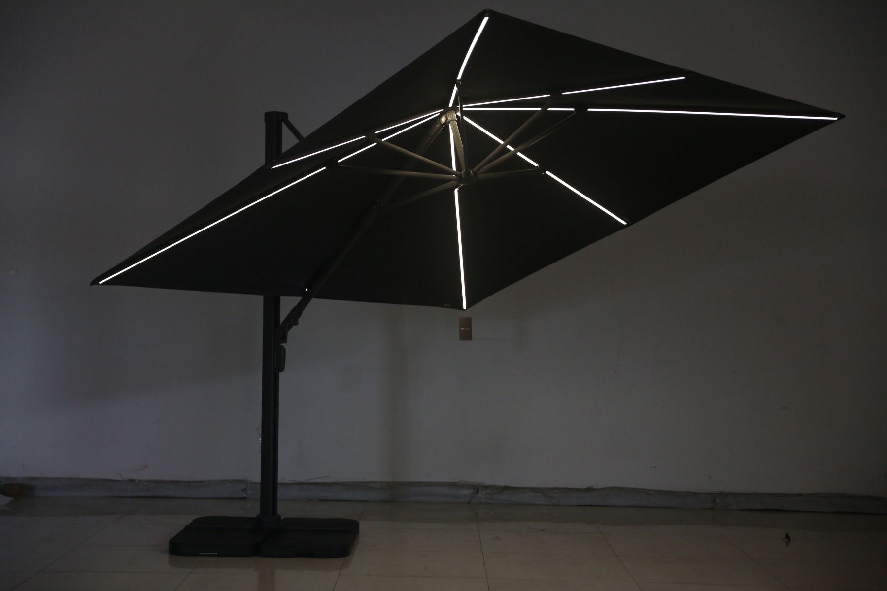 Camello Luna LED zweefparasol 3x3m S2 Excellent (excl. voet)
