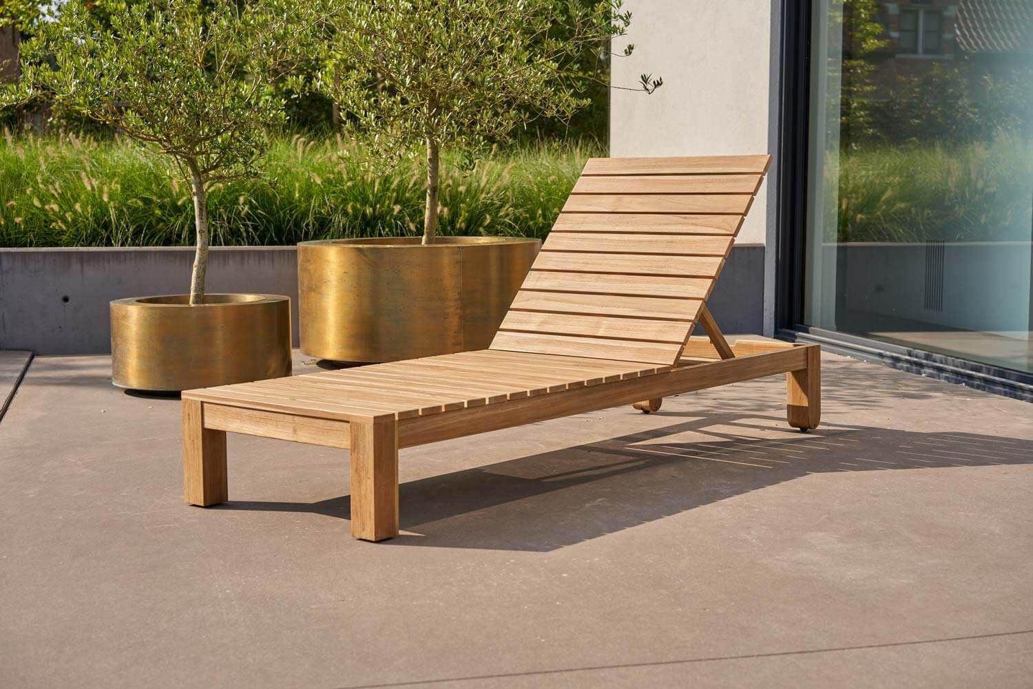 Santika Arlington lounger met antraciet kussen