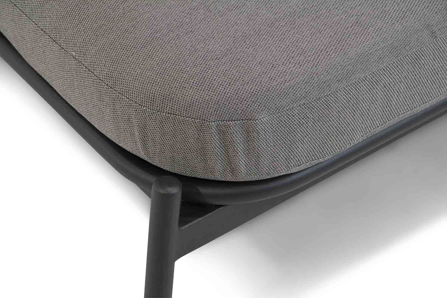 Coco Nathan daybed