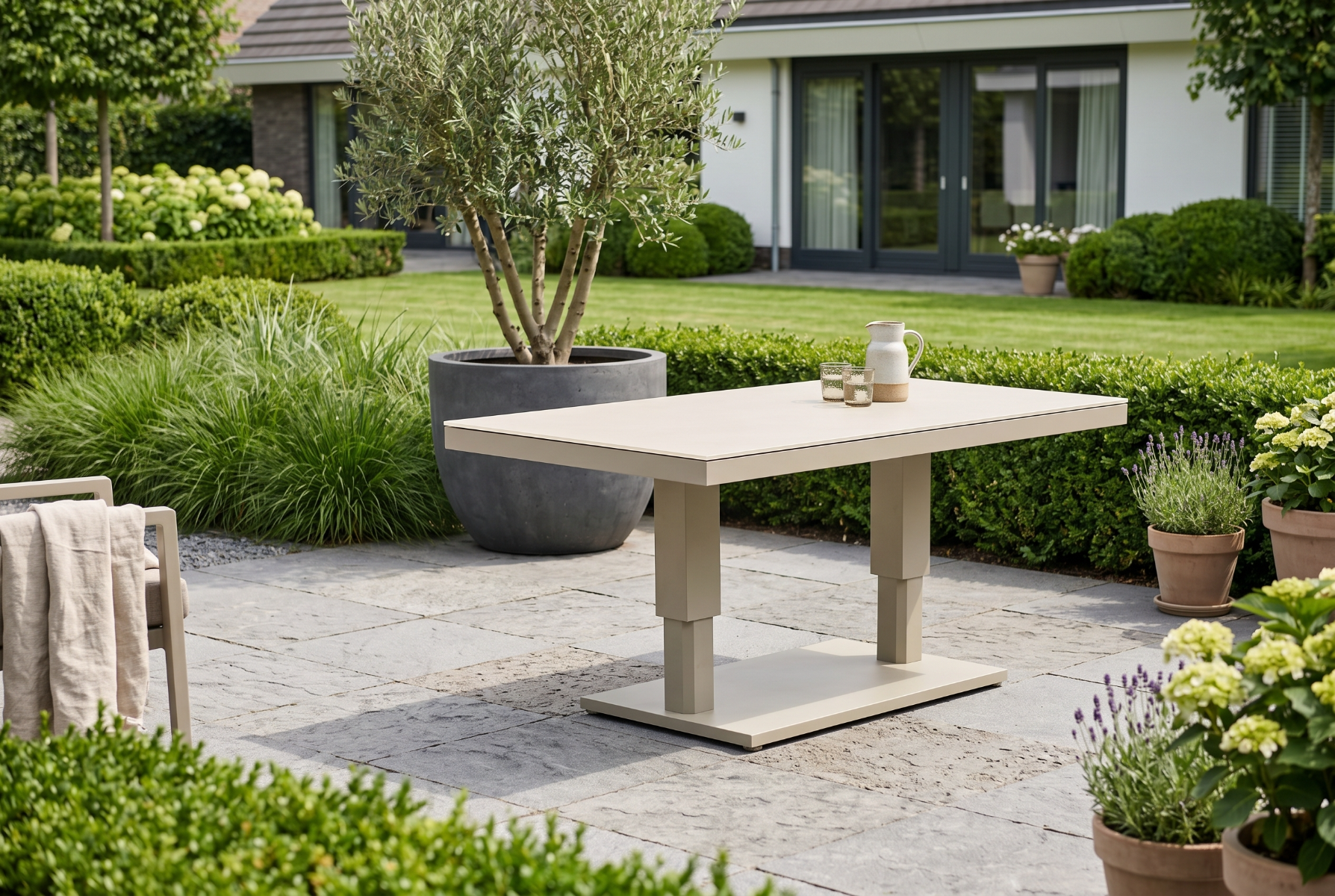 Coco Tivano in hoogte verstelbare tuintafel 140 x 90 cm