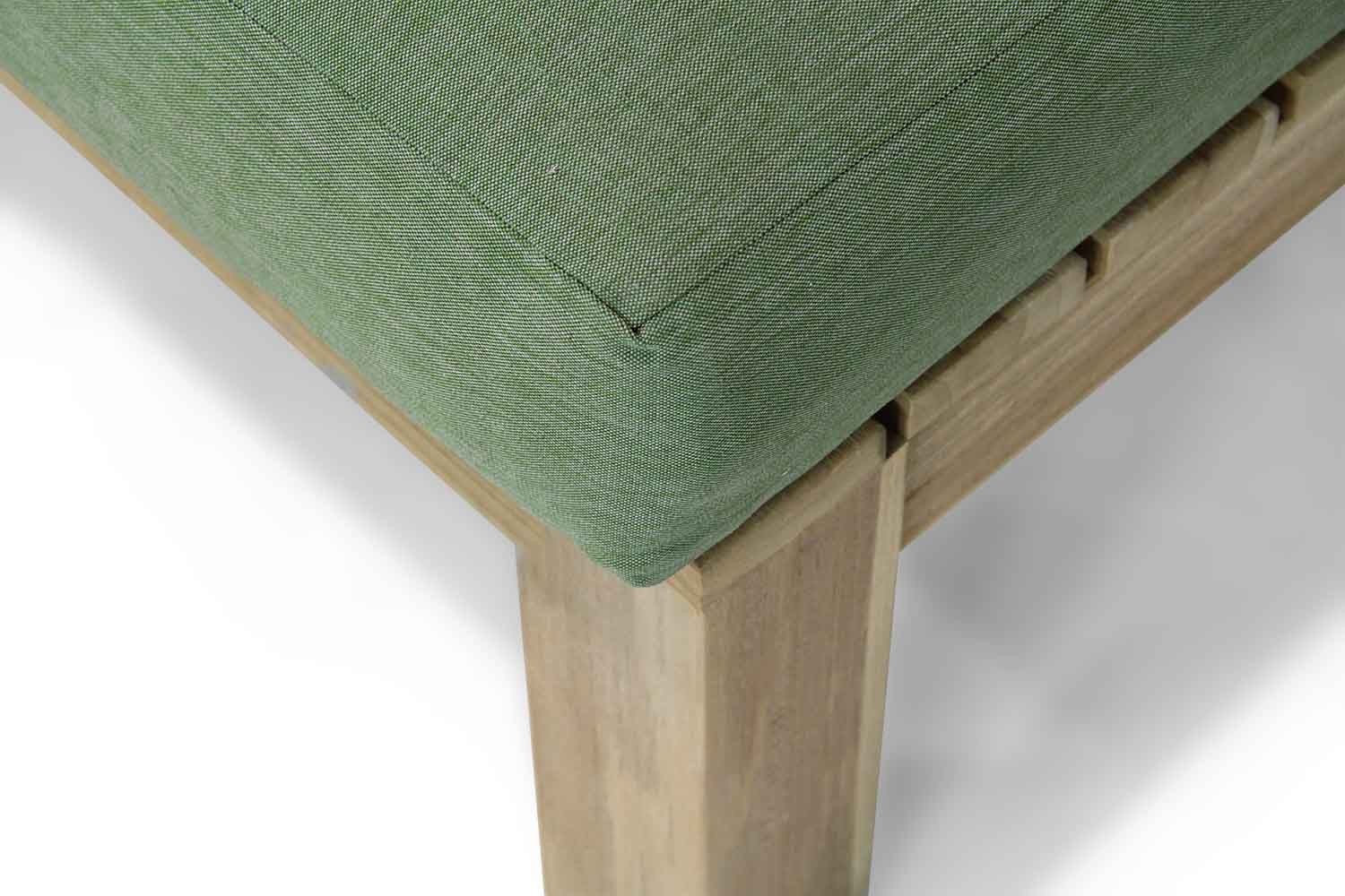 Santika Arlington lounger met green kitsilano kussen