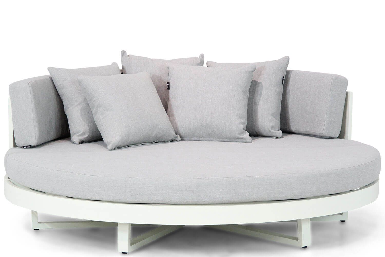 Santika Lakeview daybed wit thumbnail