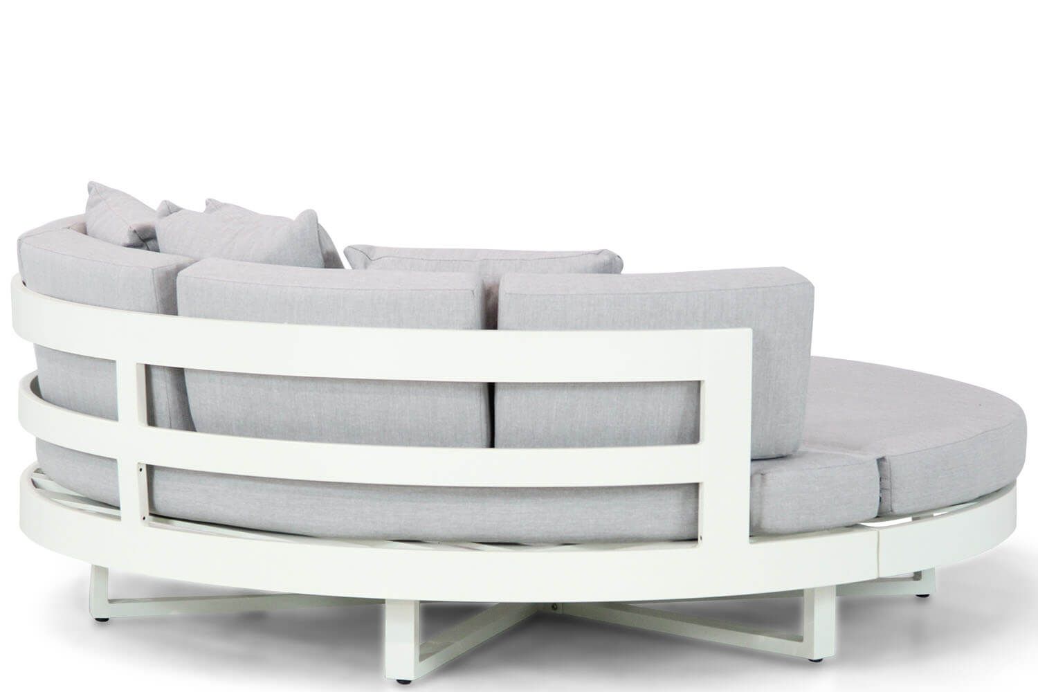 Santika Lakeview daybed wit thumbnail