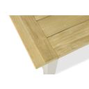 Detail van teakhout tafelblad op loft aluminium frame thumbnail