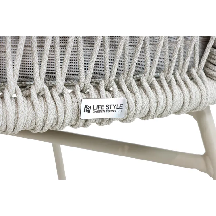 Detail van logo - aluminium met rope