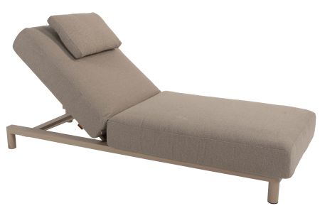 4 Seasons Madeira Gartenliege mit Auflage und Kopfstütze latte