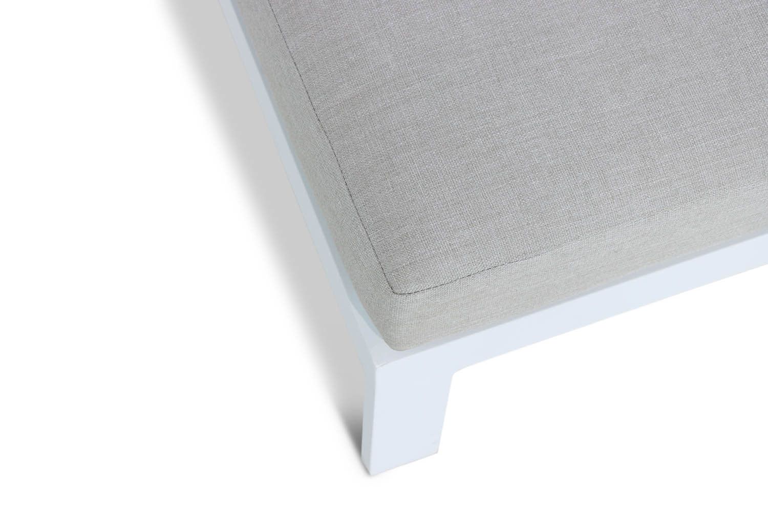 Santika Mulsanne lounger thumbnail
