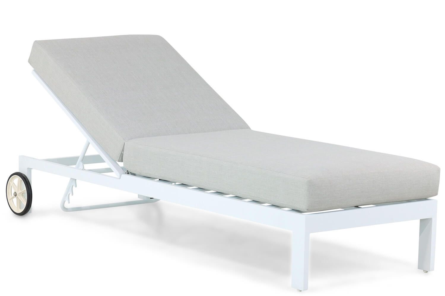 Santika Mulsanne lounger