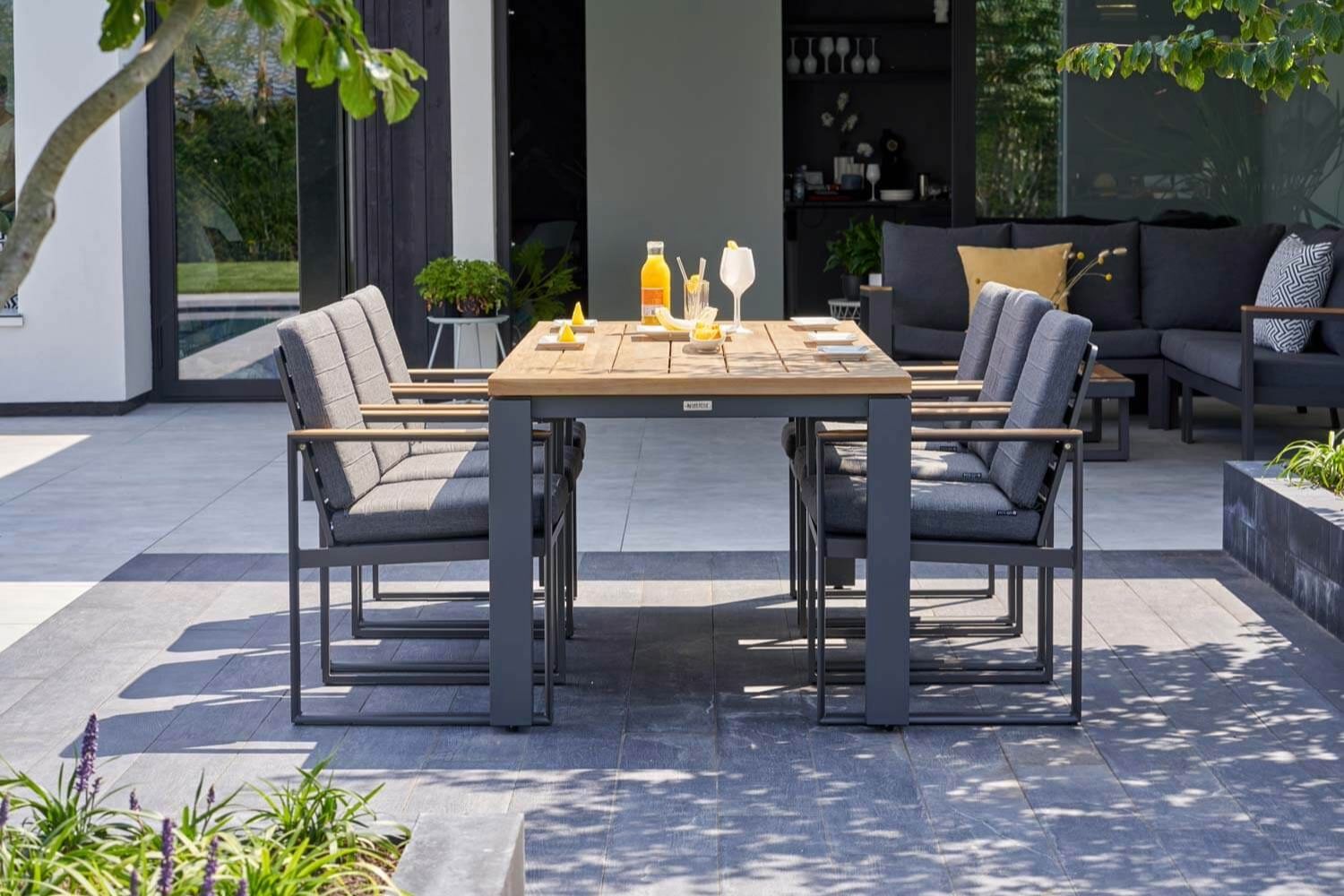 Santika Soray/Veneto 230 cm dining tuinset 7-delig