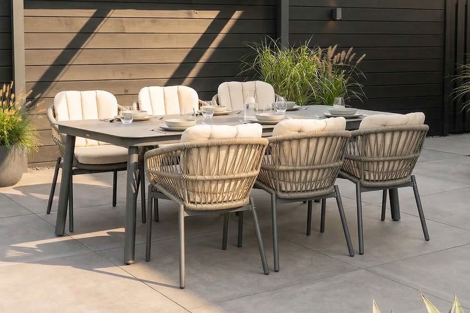 De Laan Malaga/Tavano 220x90 cm dining tuinset 7-delig