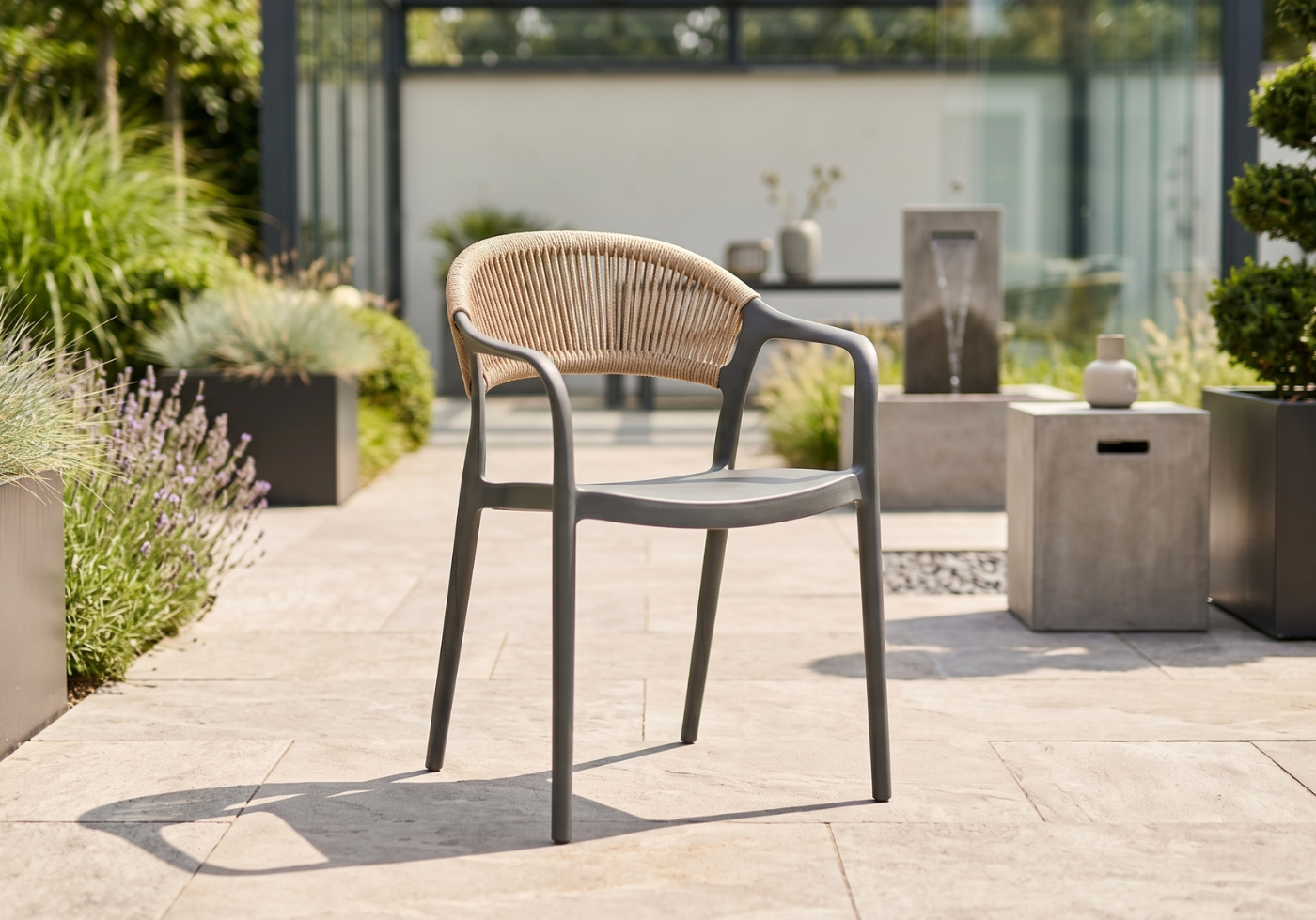 Kunststof tuinstoelen category image