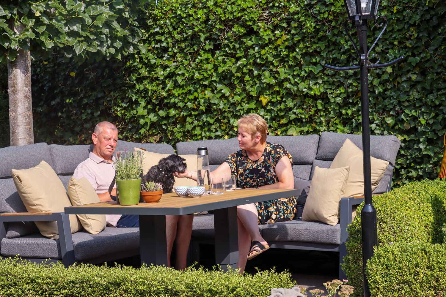 Kijkje in de achtertuin | Familie van Tuil