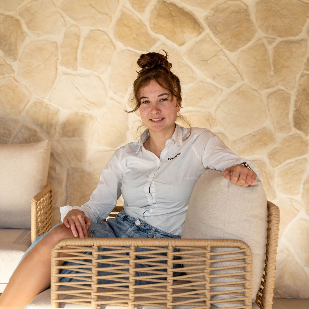 Marline van Zetten – Tuintafel specialist