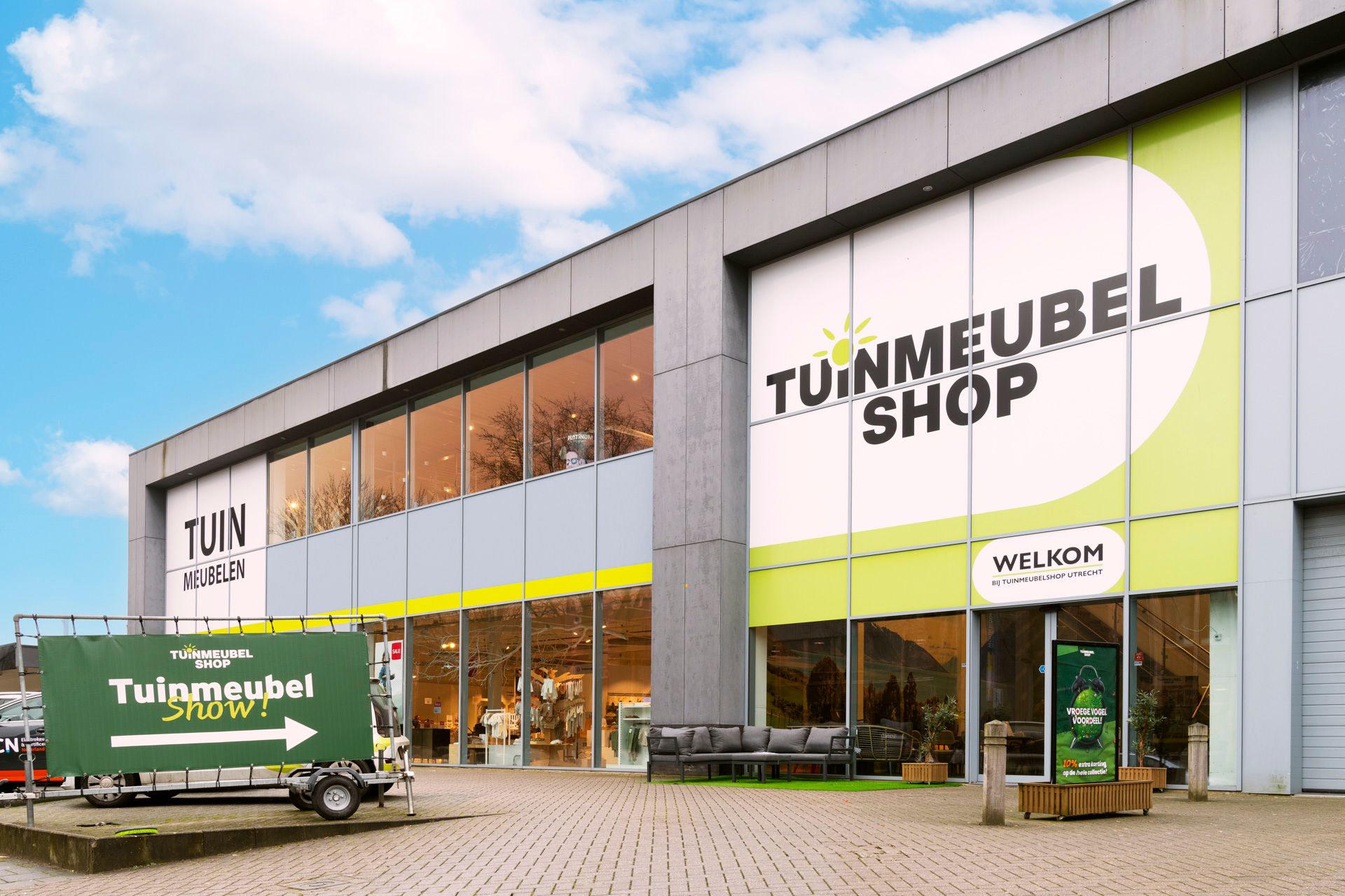 Vooraanzicht van Tuinmeubelshop Utrecht Experience Store
