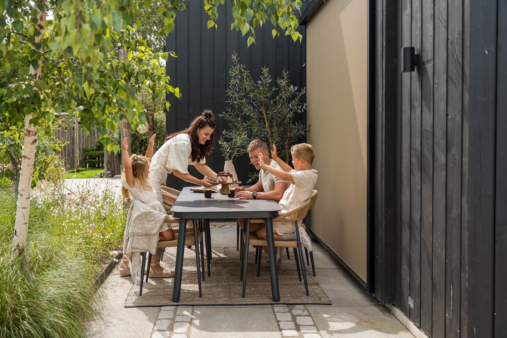 Bekijk de nieuwe collectie tuinsets!